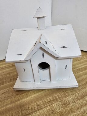 Rustic White Wood Church Birdhouse 7"x7" Shabby Chic Farmhouse Garden Decor New